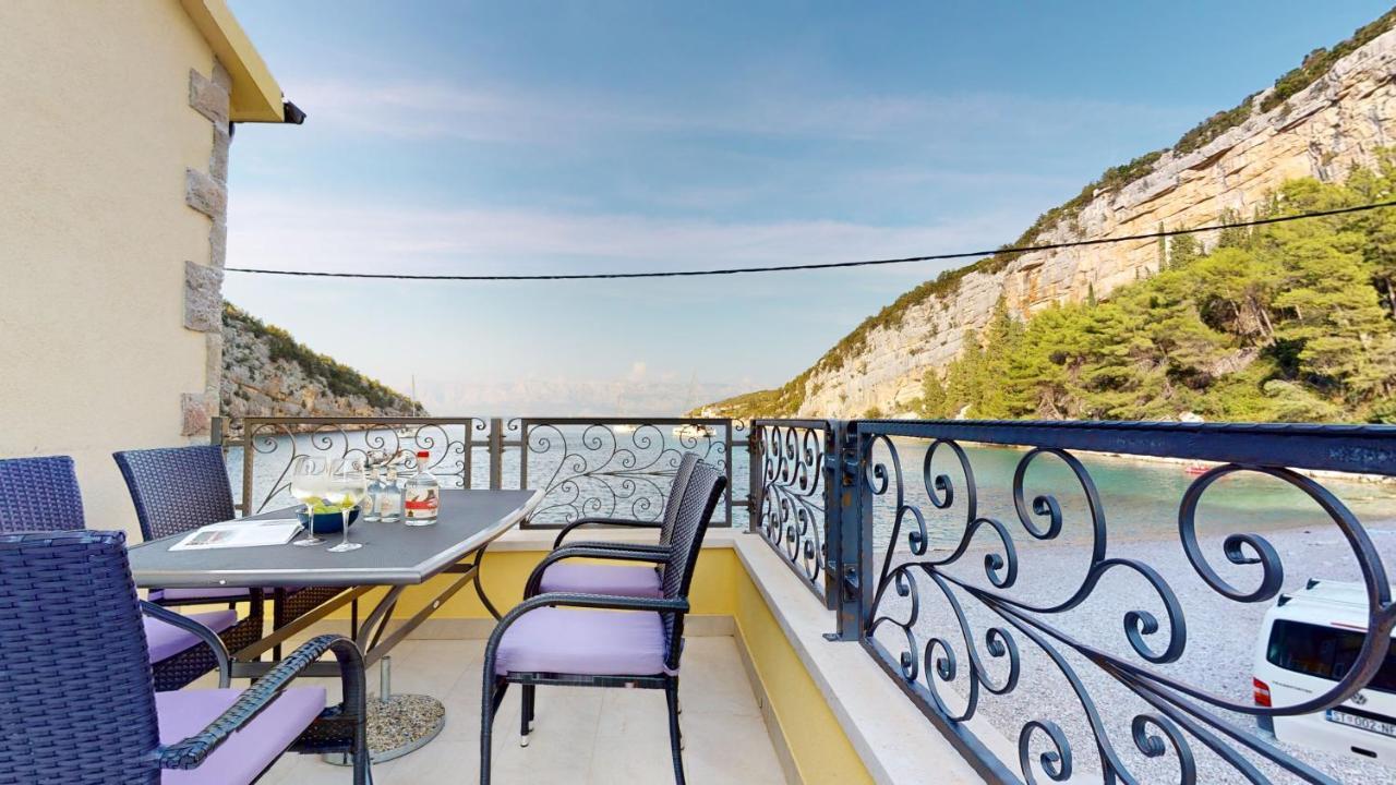 Zen-Pok House On The Beach - Pokrivenik Zastražišće Exteriér fotografie