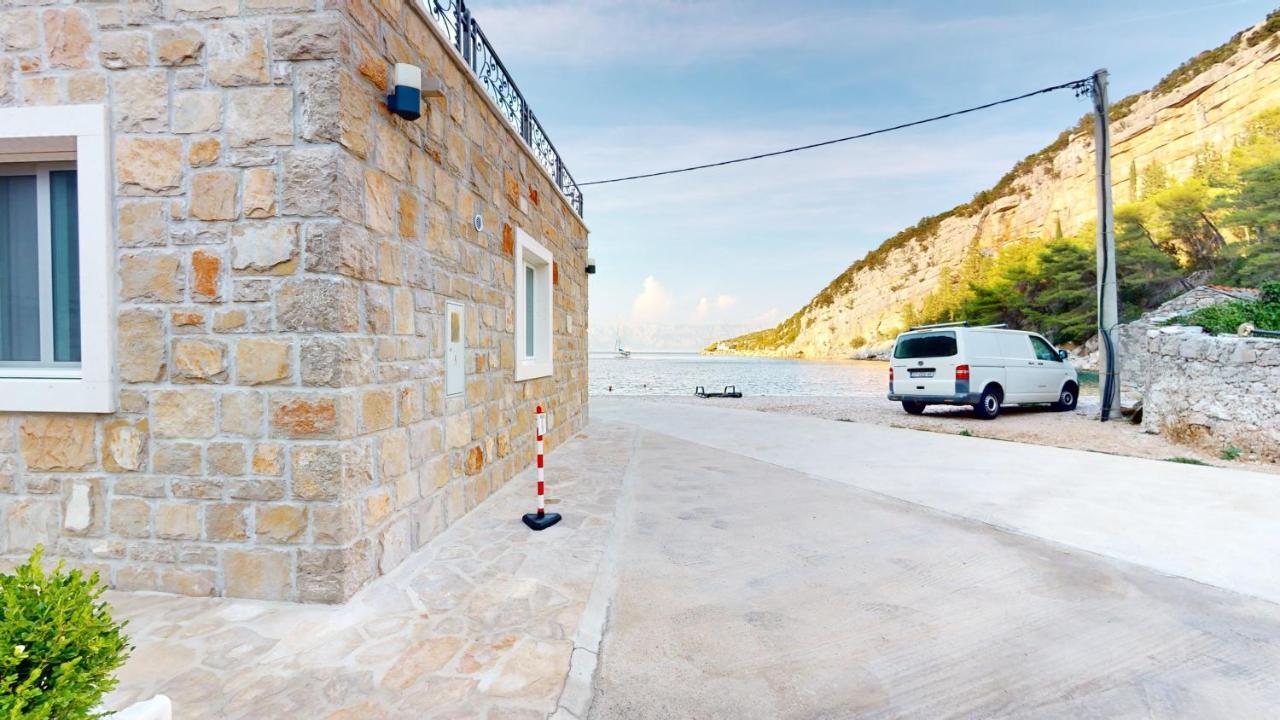 Zen-Pok House On The Beach - Pokrivenik Zastražišće Exteriér fotografie
